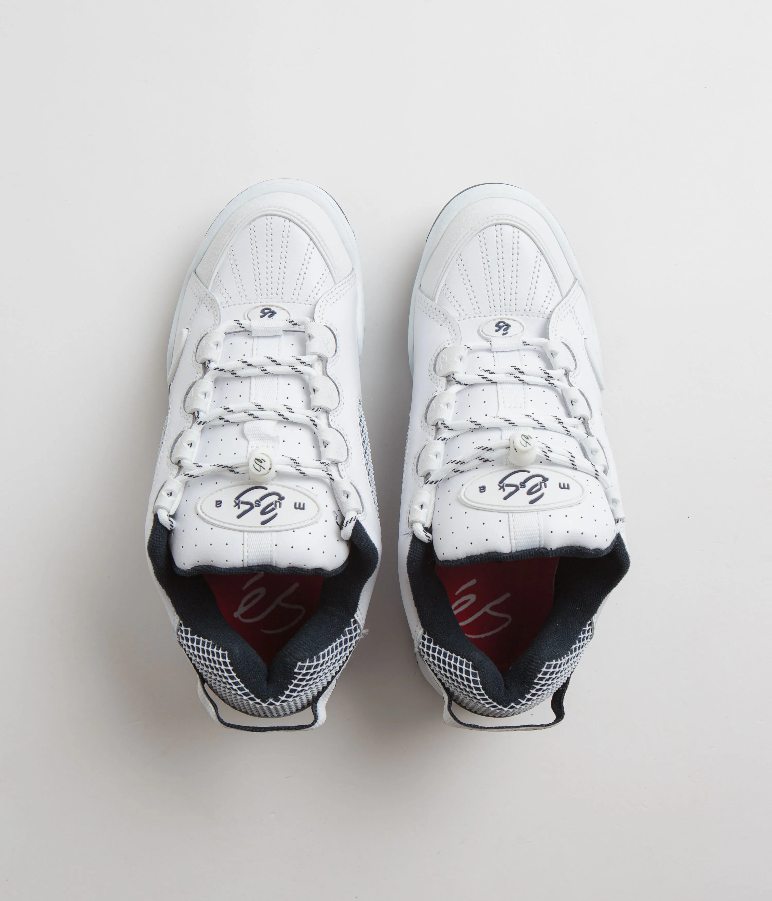 eS Muska Shoes - White