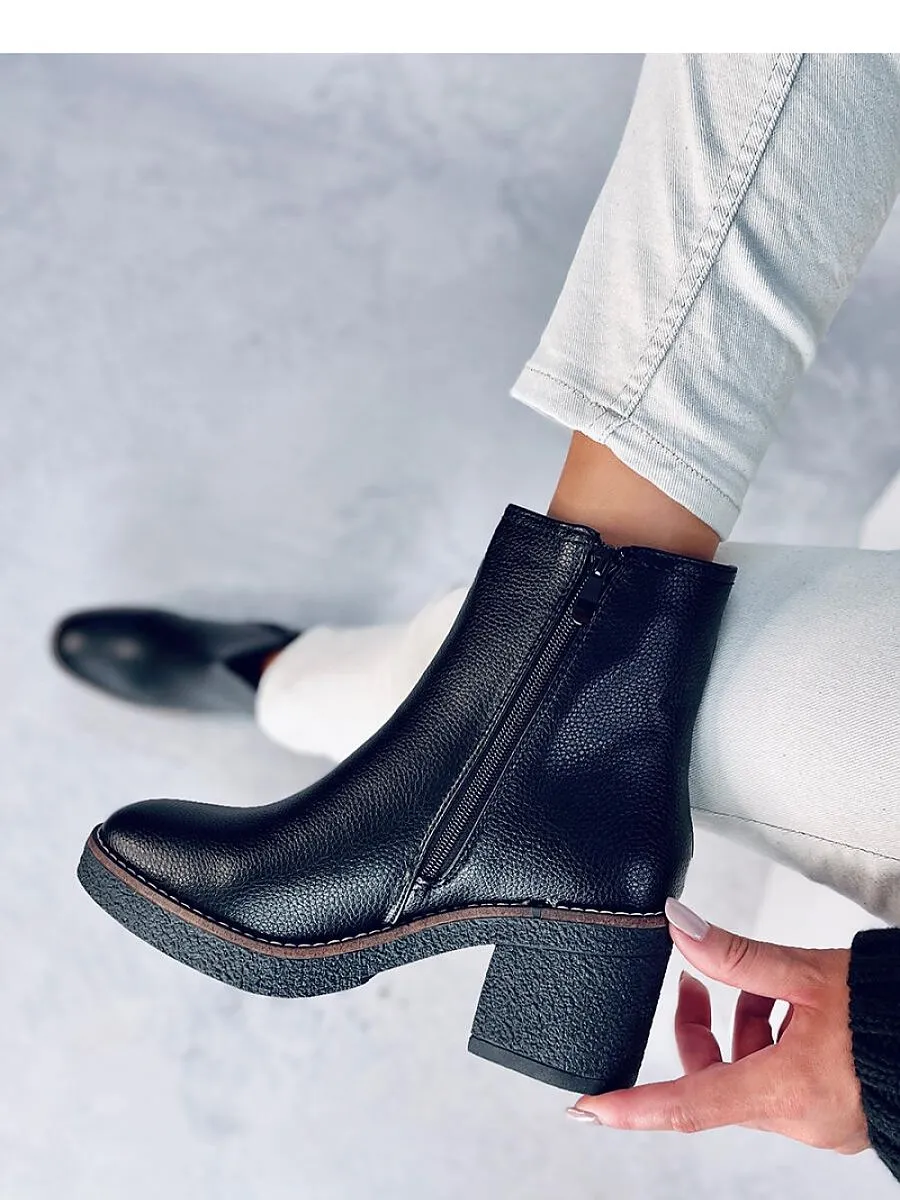 Heel boots model 187386 Inello