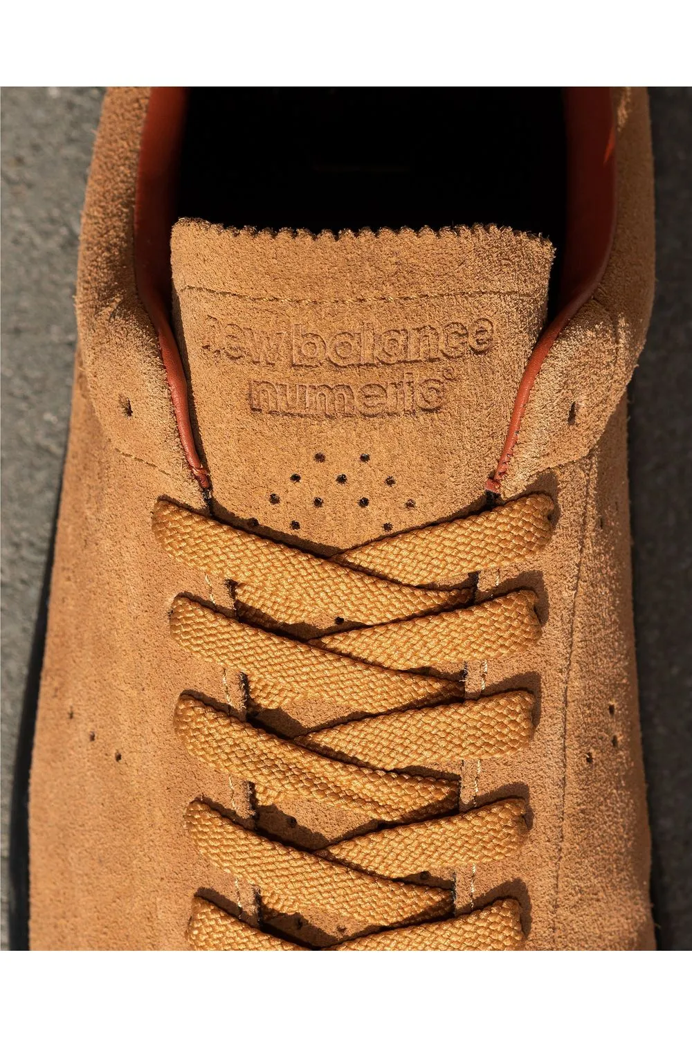 New Balance NM22