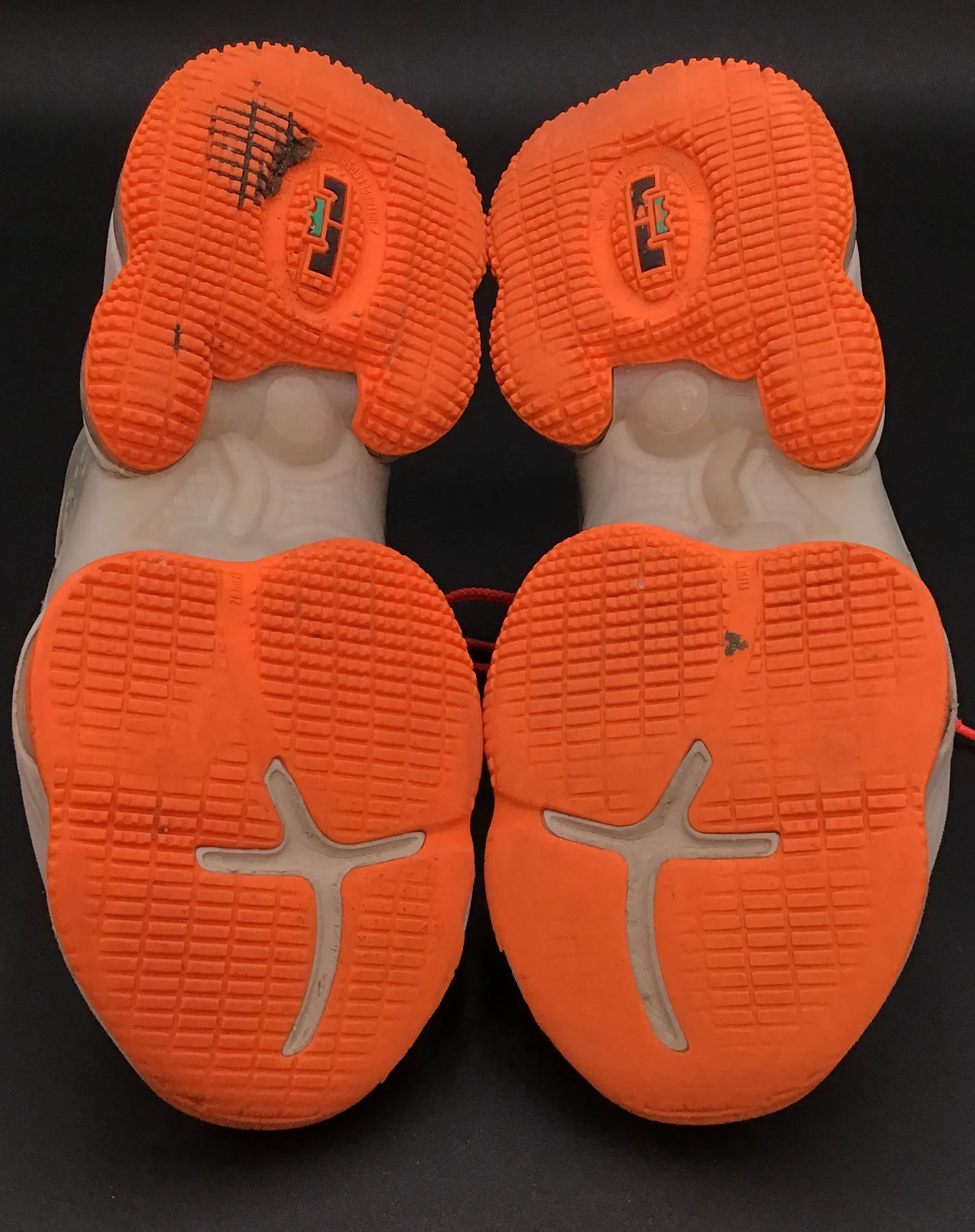 Nike Boys LeBron 19 DD0418-001 Gray Athletic Shoes - Size 6.5Y