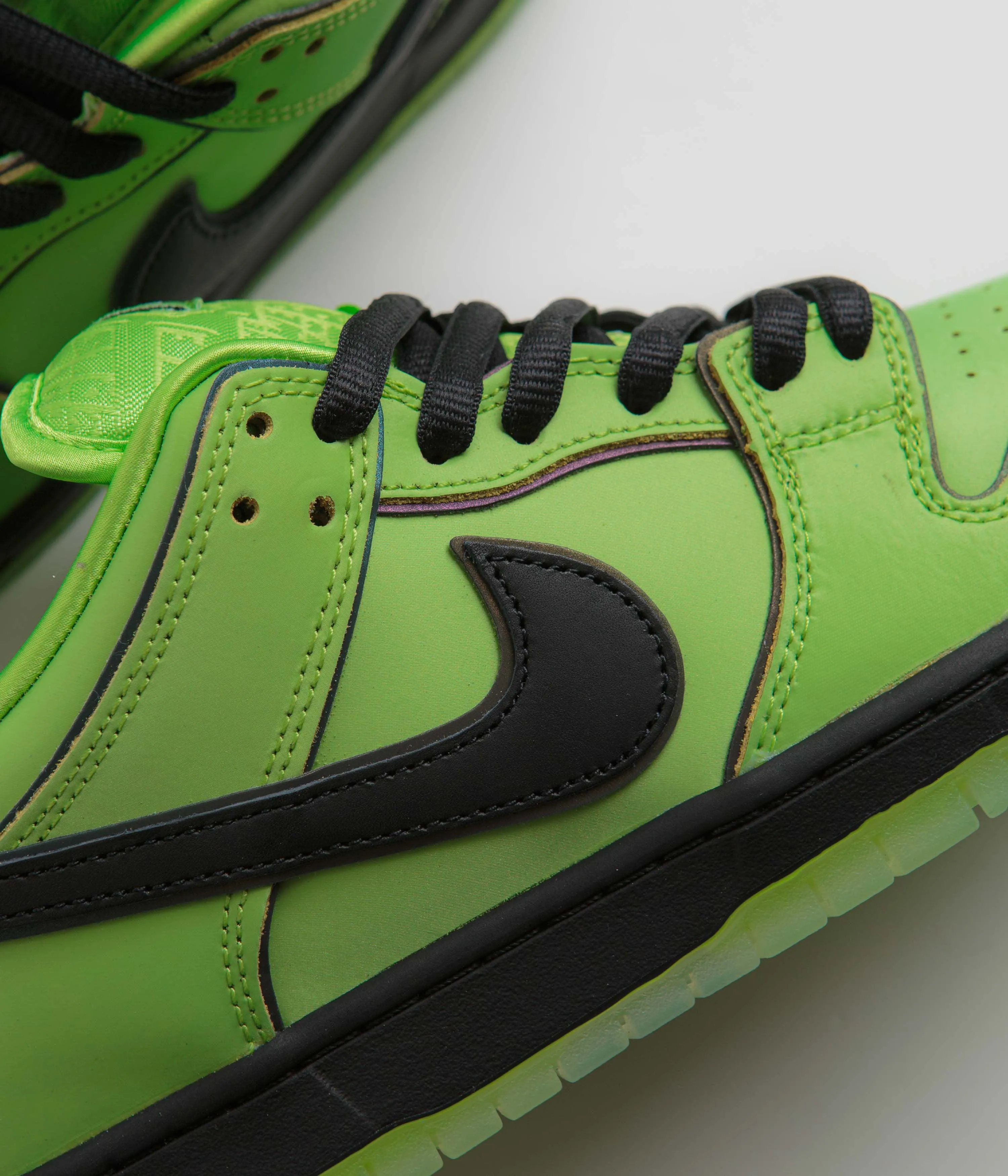 Nike SB x Powerpuff Girls Dunk Low Pro 'Buttercup' Shoes - Mean Green / Black - Lotus Pink
