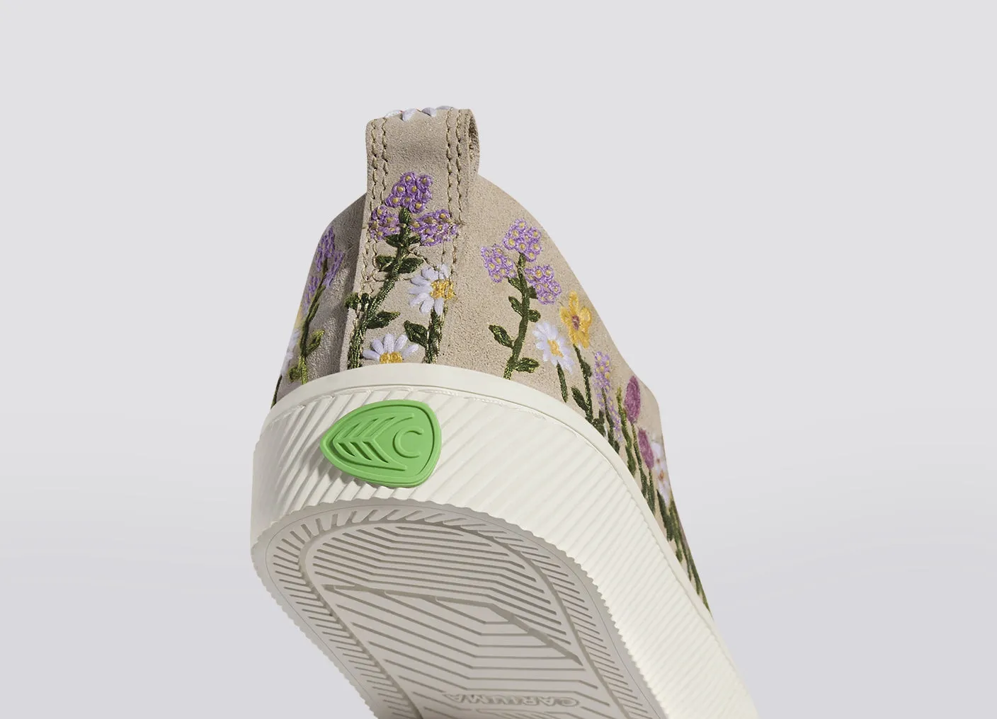 OCA Low Sand Suede Embroidered Flowers Sneaker Men
