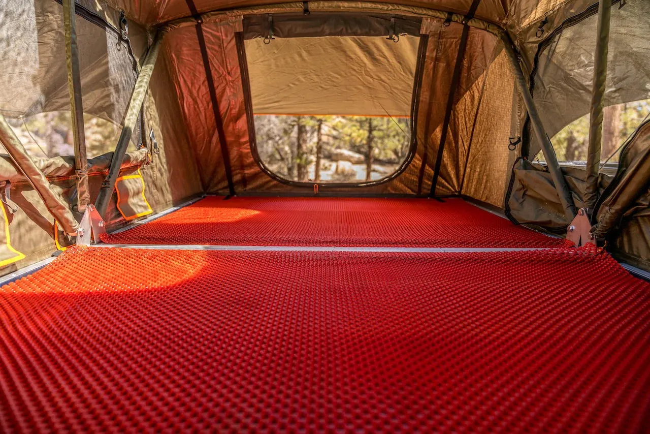 ROAM Vagabond XL Rooftop Tent