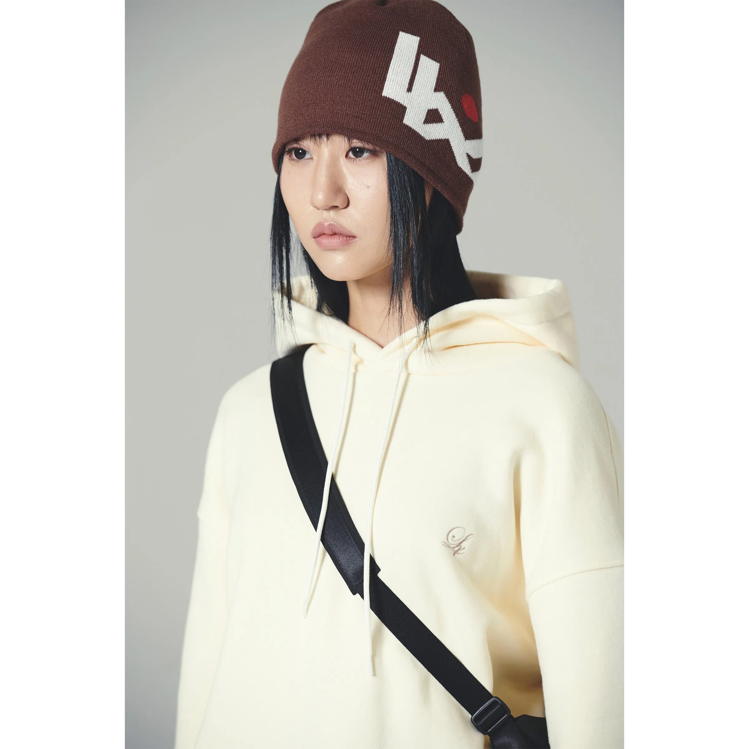 SPORTS BEANIE / BROWN