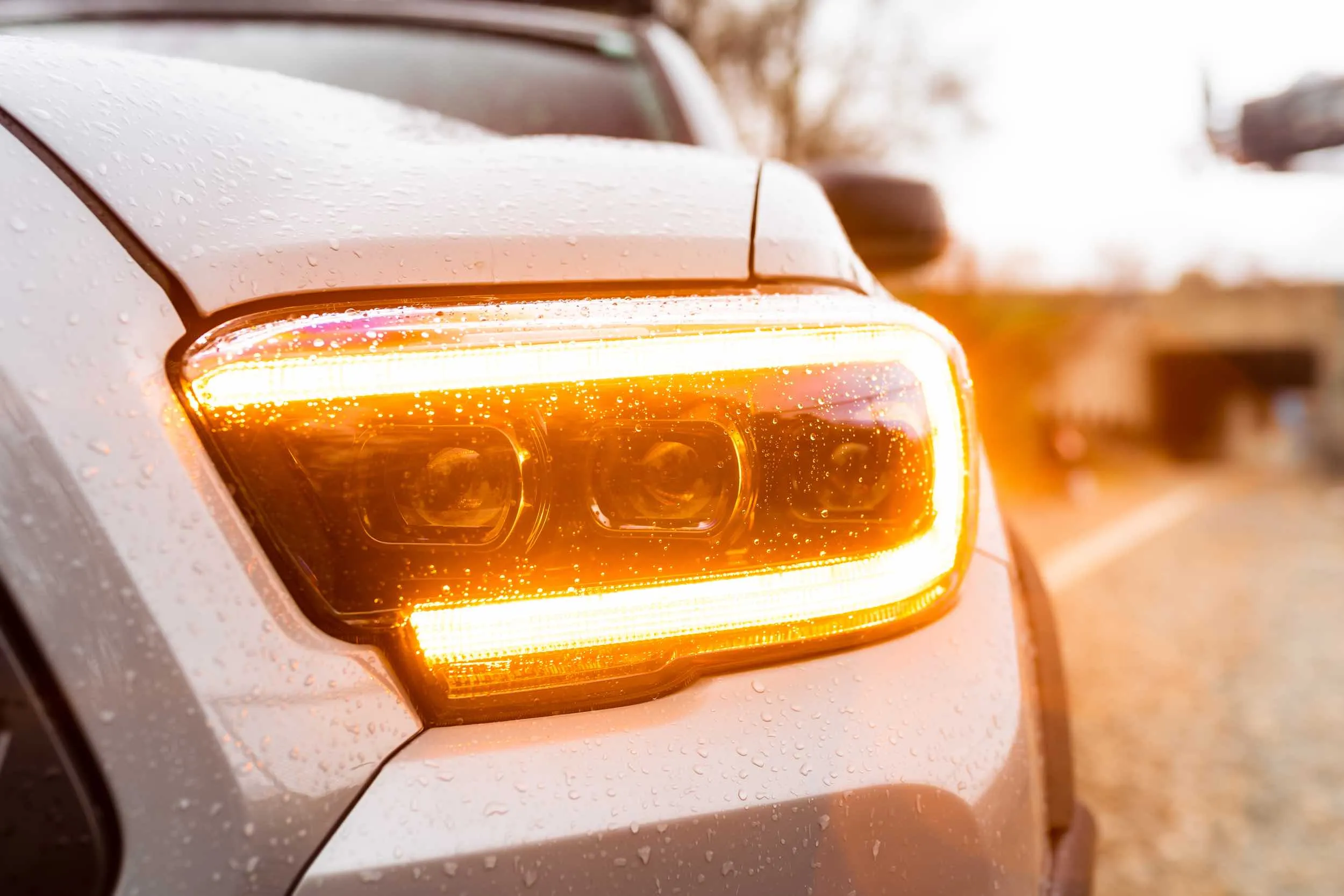 Toyota Tacoma (16 ): XB LED Headlights Amber DRL