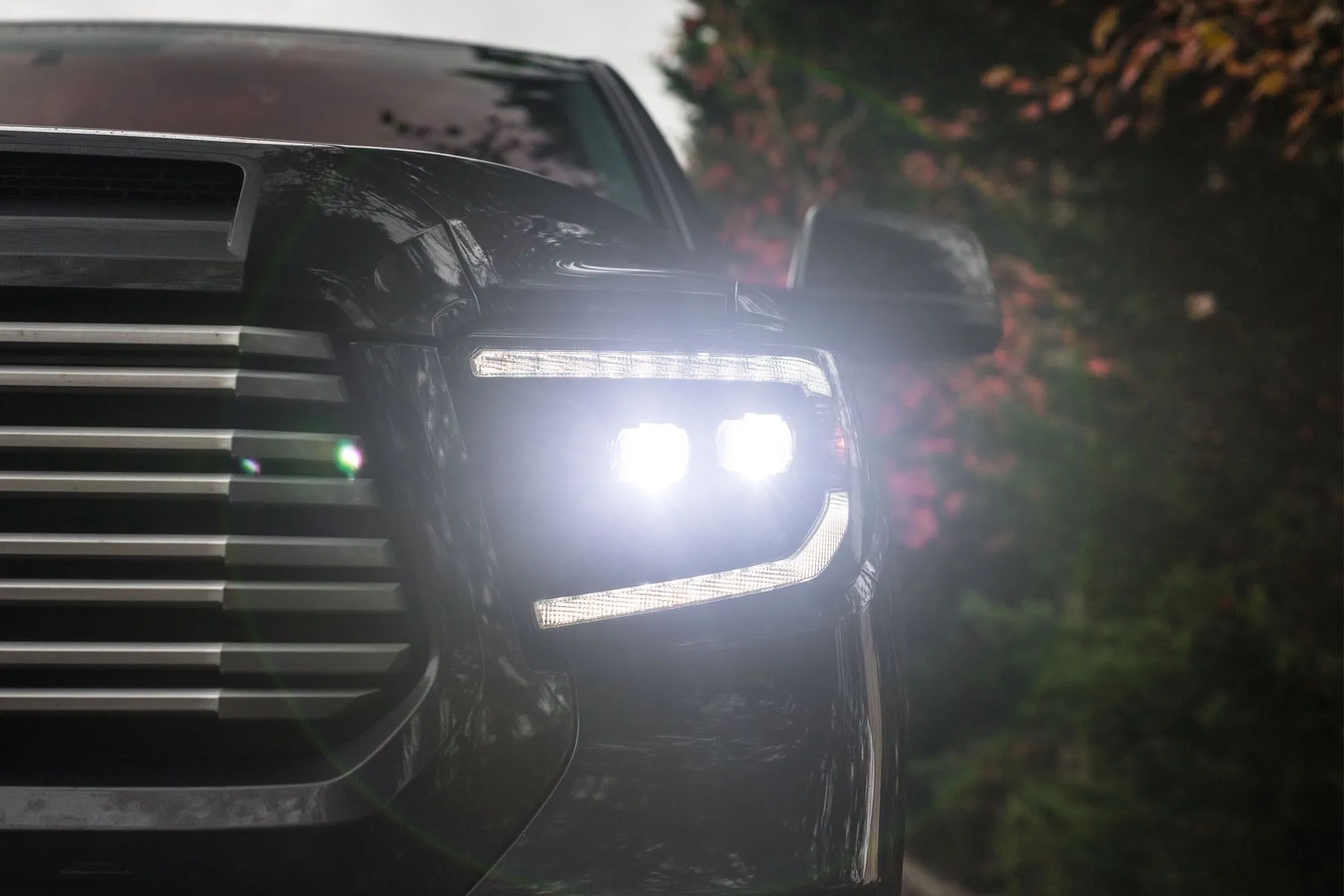 Toyota Tundra (14-20): XB LED Headlights White DRL
