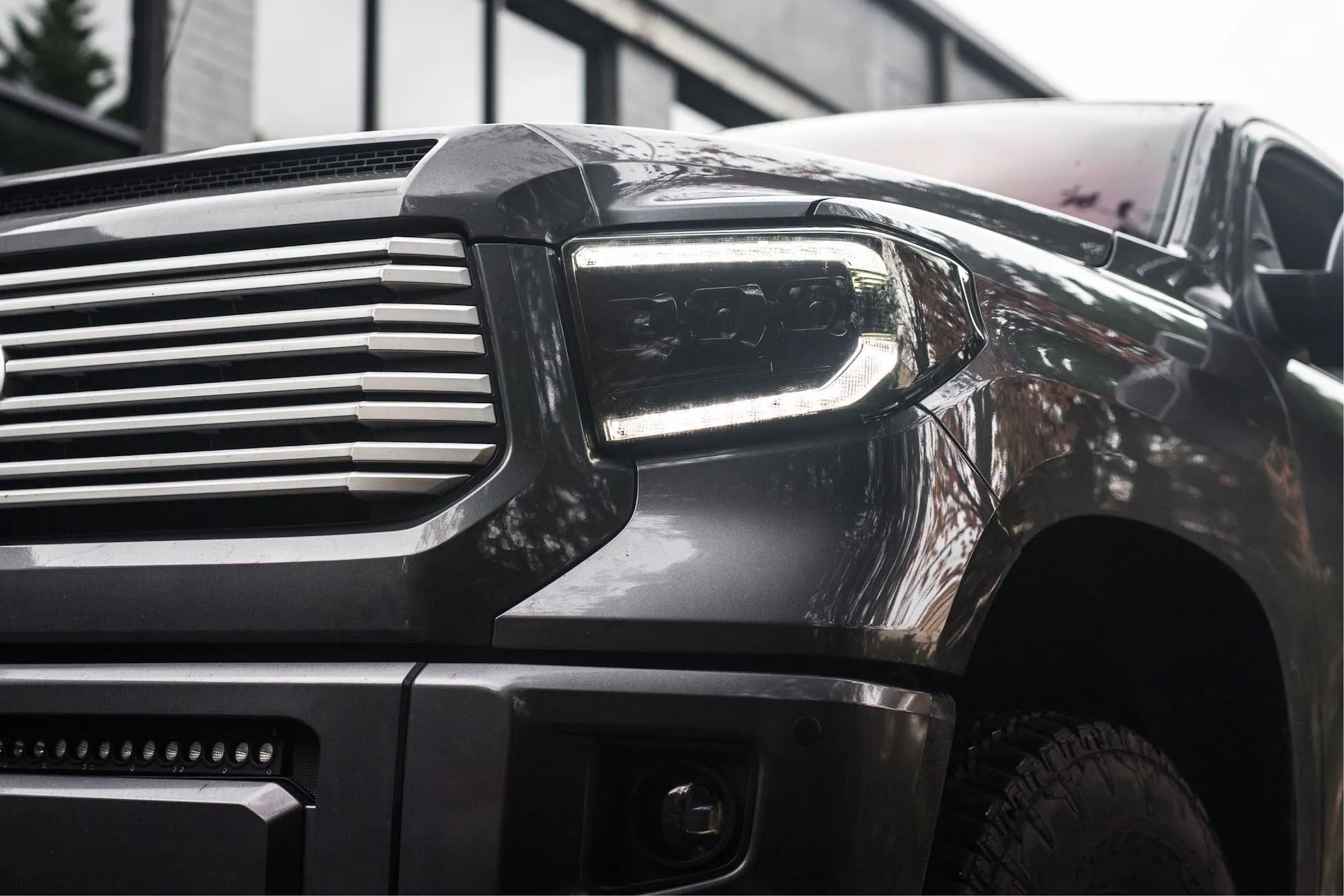 Toyota Tundra (14-20): XB LED Headlights White DRL