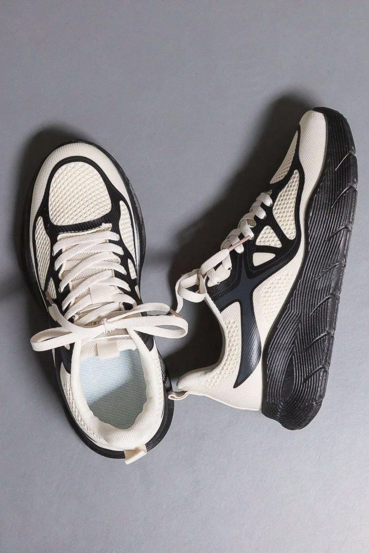 Women's Lightweight Mesh Upper Sneakers