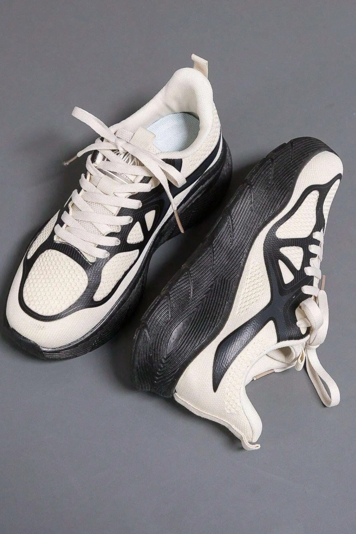Women's Lightweight Mesh Upper Sneakers