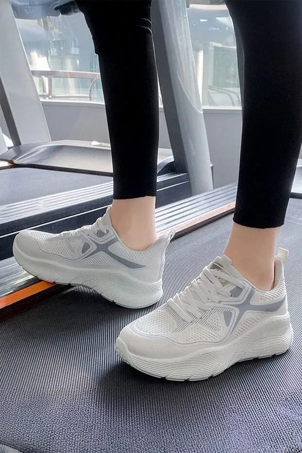Women's Lightweight Mesh Upper Sneakers